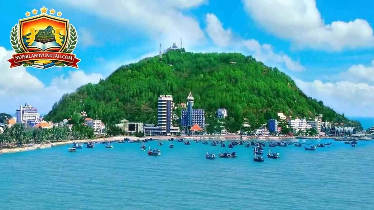 hồ Đá Xanh điểm chụp ảnh nổi tiếng